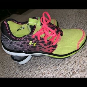 Under Armour Sneakers